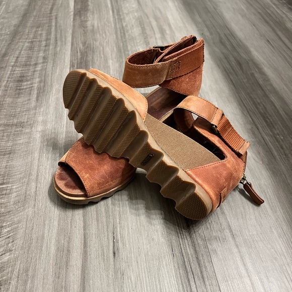 Size 10 Sorel, Frye & Lucky brand shoe bundle - Picture 2 of 5